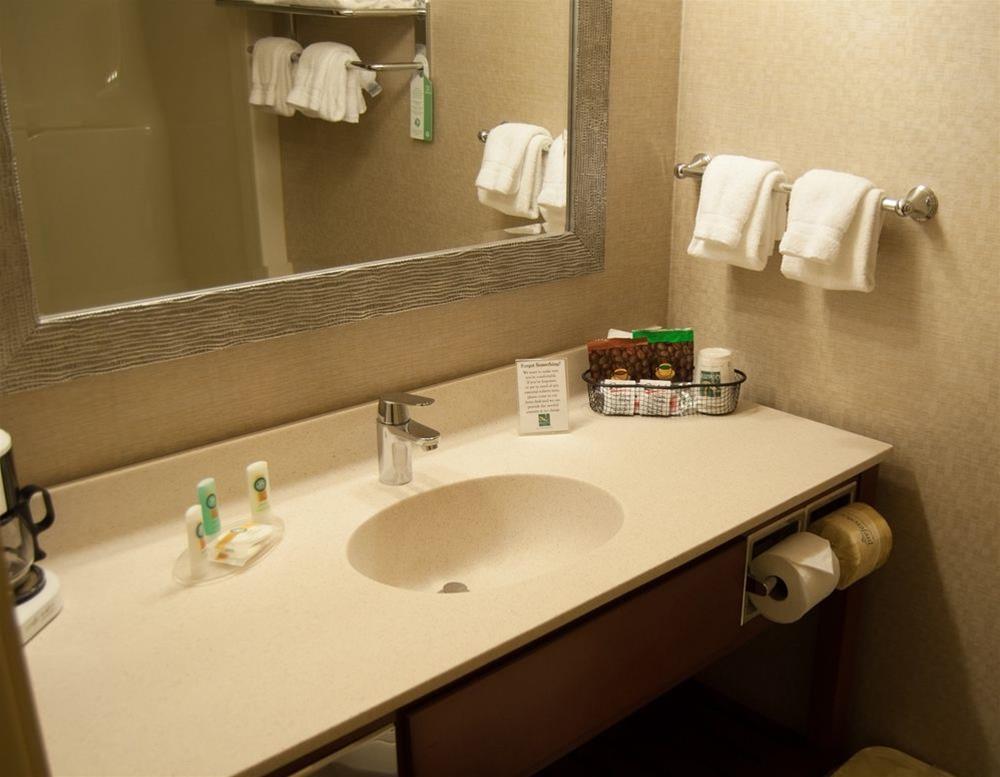 Quality Inn Μπέντφορντ Εξωτερικό φωτογραφία