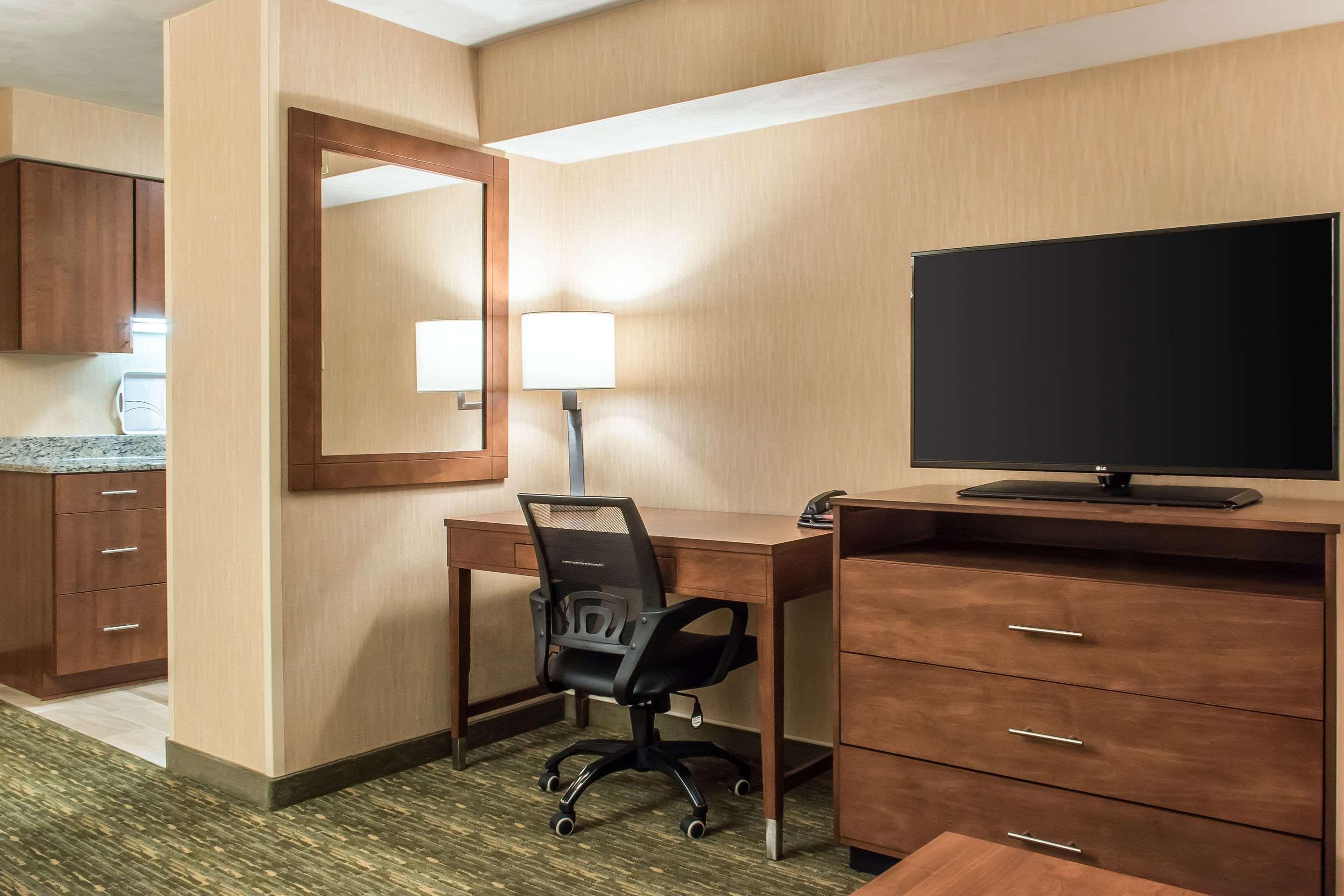 Quality Inn Μπέντφορντ Εξωτερικό φωτογραφία