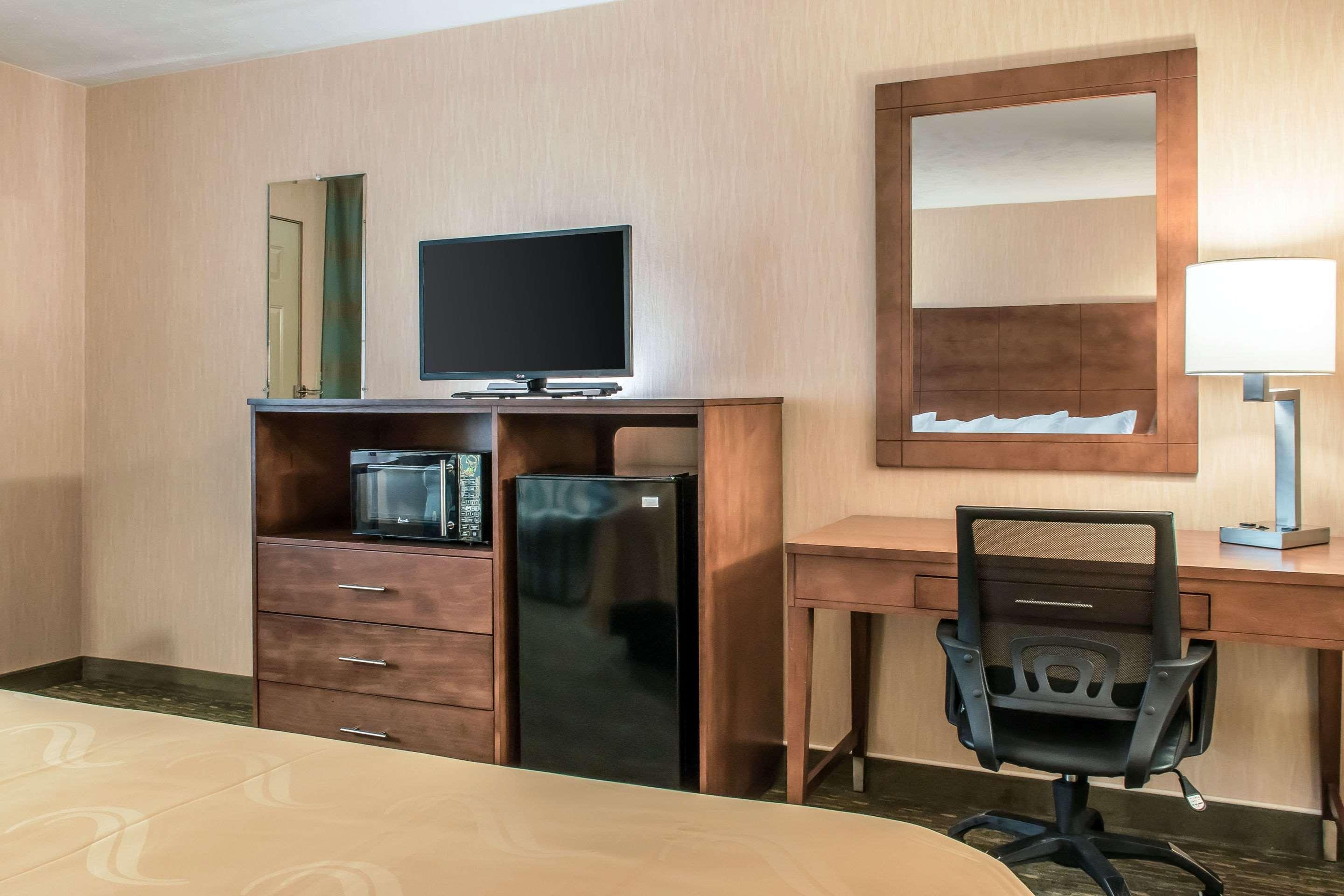 Quality Inn Μπέντφορντ Εξωτερικό φωτογραφία