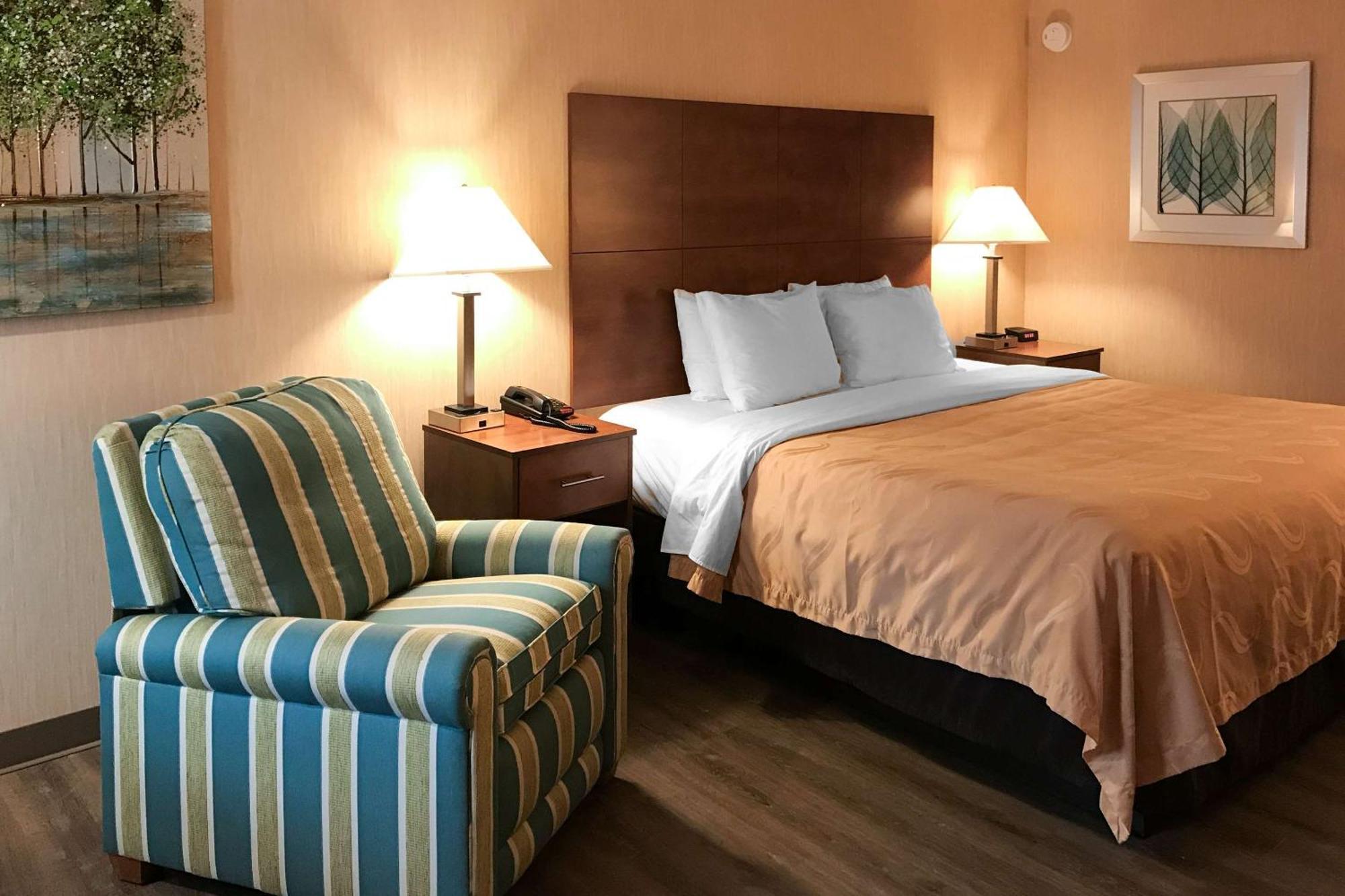 Quality Inn Μπέντφορντ Εξωτερικό φωτογραφία