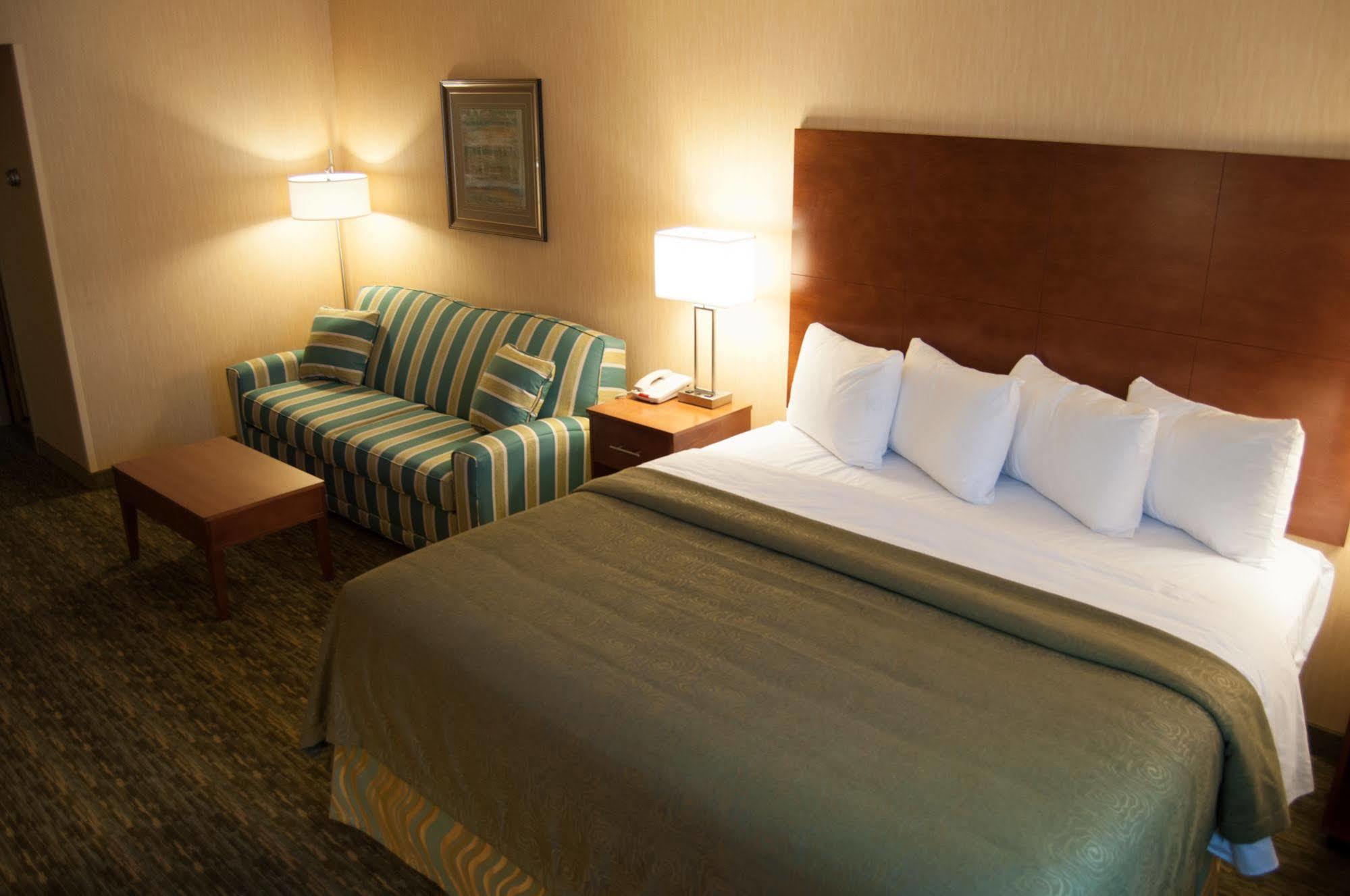Quality Inn Μπέντφορντ Εξωτερικό φωτογραφία